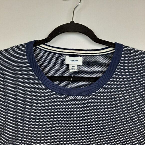 Old Navy Mens pullover top NWT - Picture 12 of 12